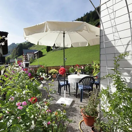 Comfortable Near Ski Area In